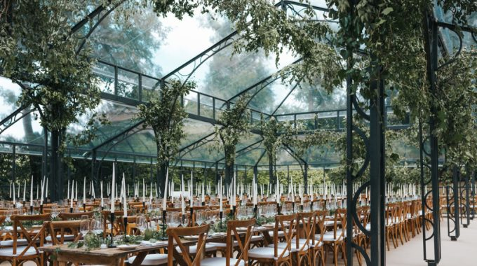 table for wedding events from Xingchen Furniture